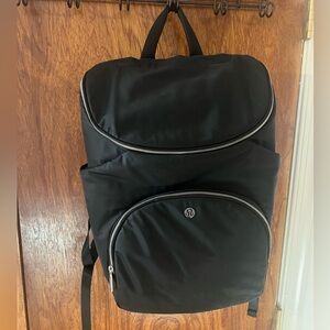 Lululemon - “New Parent Backpack 17L” - Black/Silver Drop - Gently Used